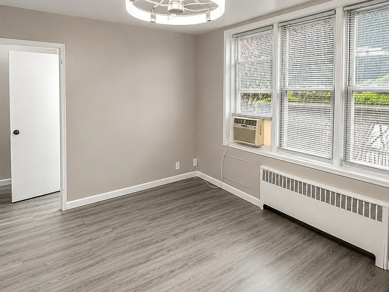 2160 Center Ave #1J — Photo 22