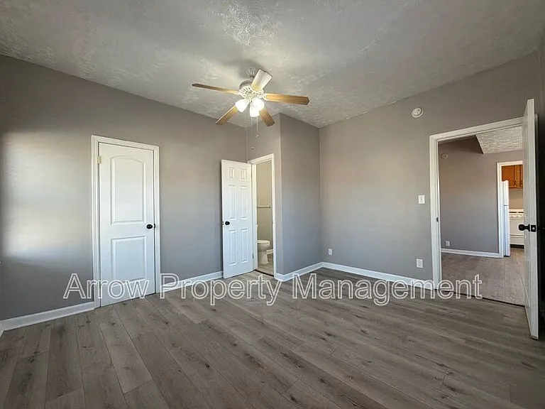 1645 E St #2 — Photo 7