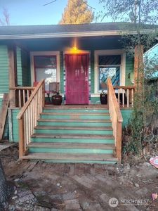 5110 S Frontenac Street, Seattle, WA, 98118