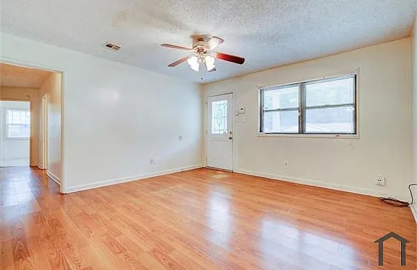 306 Evergreen Hl — Photo 5