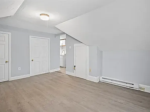 111 Gershom Ave #3, Lowell, MA 01854