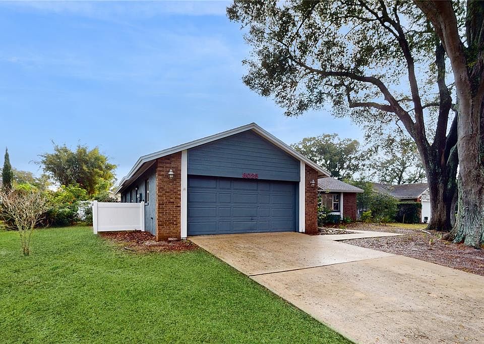 1st image of 8025 Gillette Ct