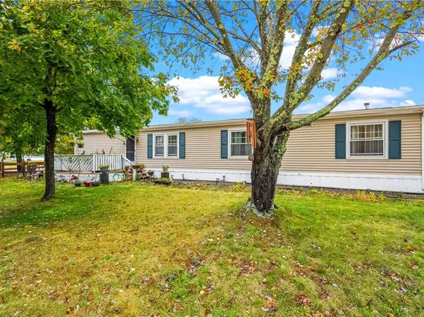 41 Wright Way, Coventry, RI 02816