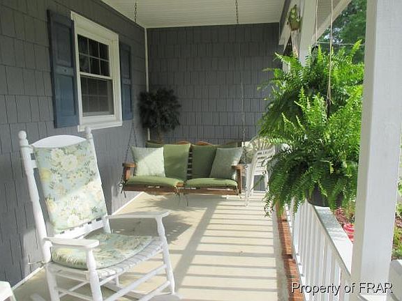 5th image of 105 Belmont Ln