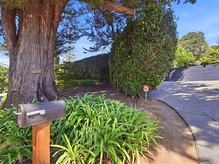 820 Eucalyptus Ave — Photo 58