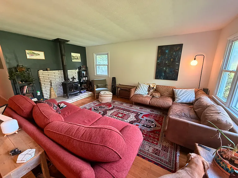 315 Foxcroft Dr — Photo 2