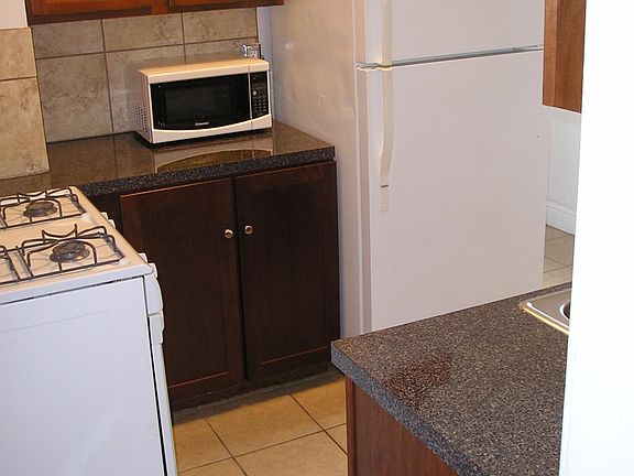 4th image of 118 N 35th Ave APT 1