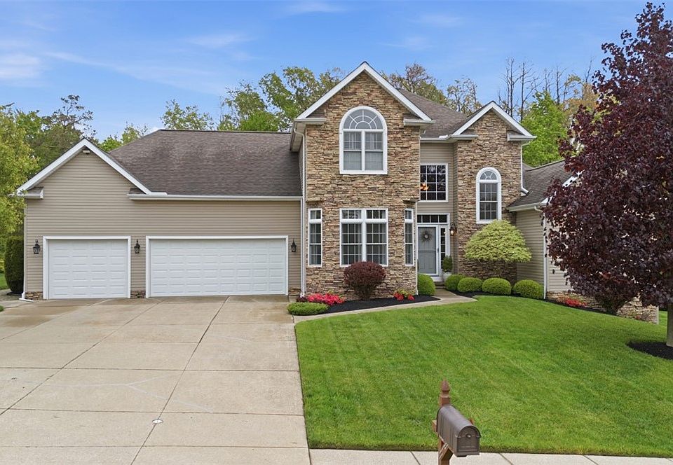 1st image of 1225 Silver Dr