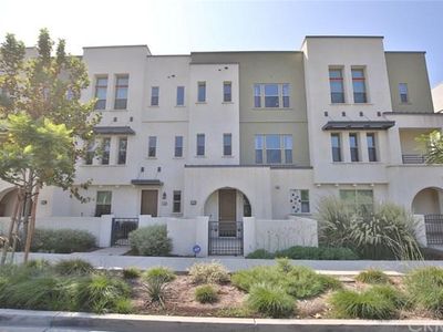 132 Paramount, Irvine, CA, 92618
