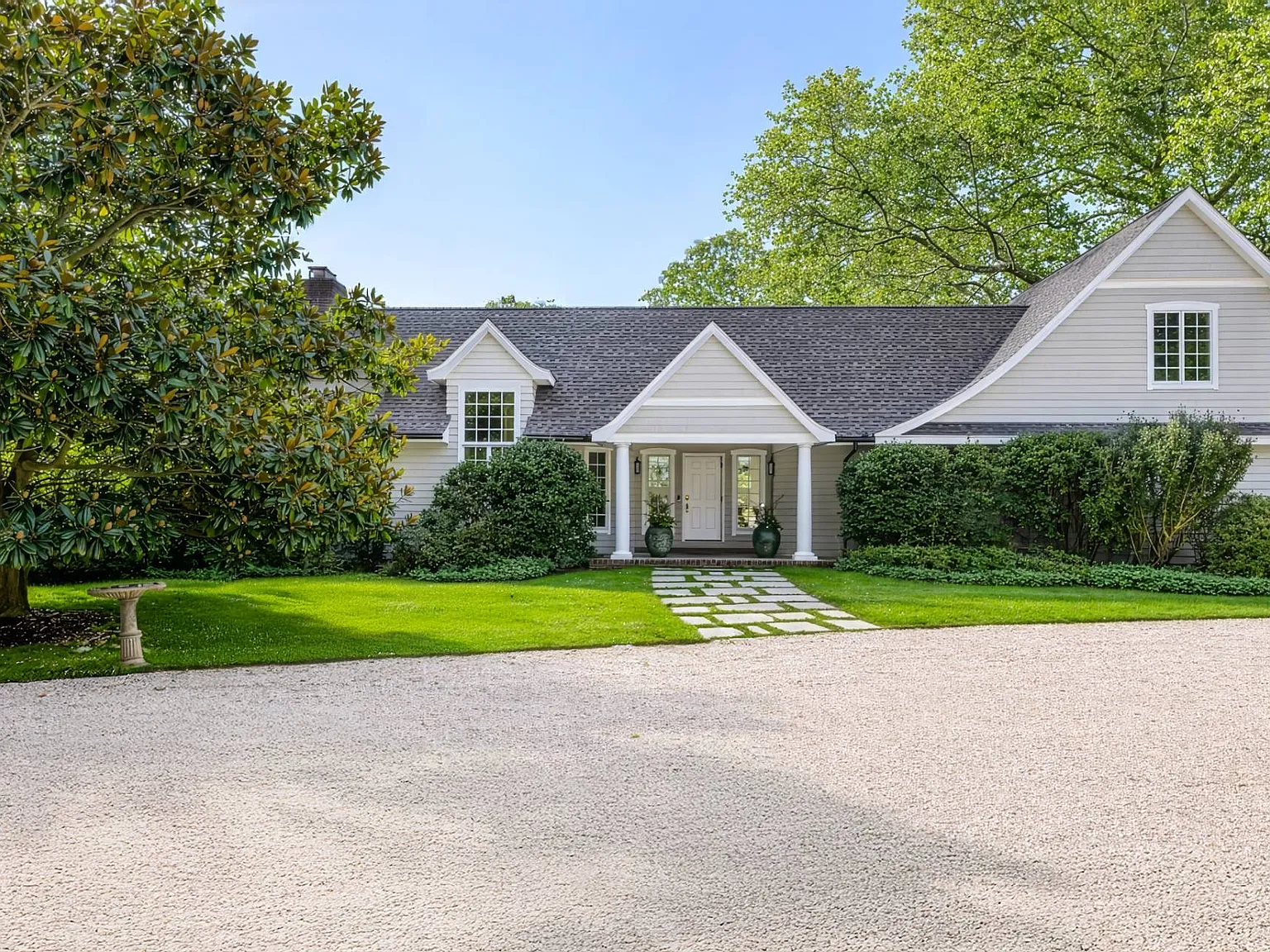 East Hampton Village Estate South Of The Highway — Photo 2