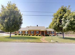 4 Sycamore Ln, Albertville, AL 35950