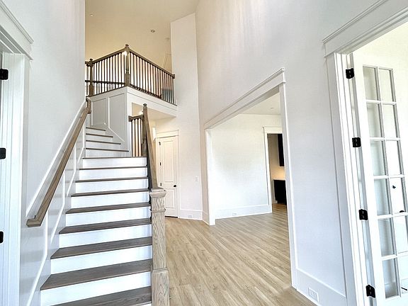 2nd image of 2032 Vail Trce Lot 25