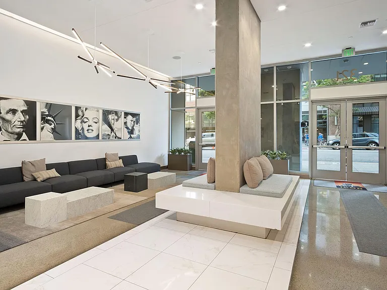 321 10th Ave #16003 — Photo 33
