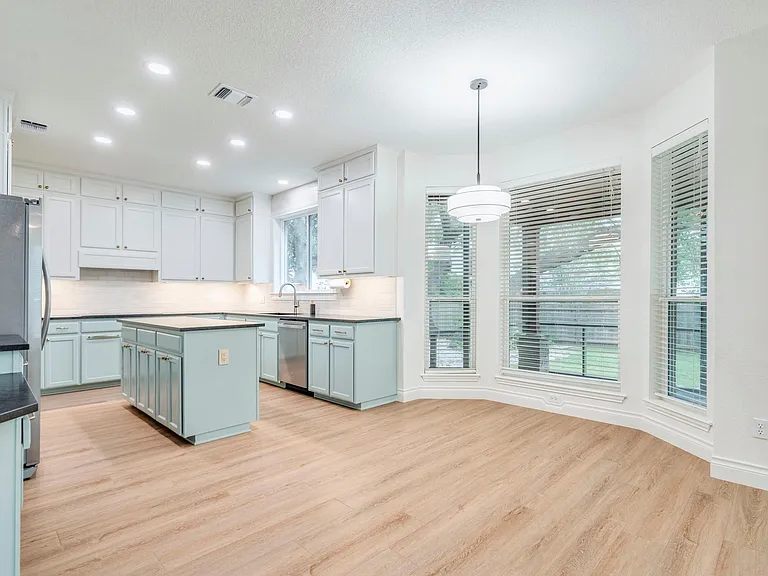 6318 Zadock Woods Dr — Photo 13