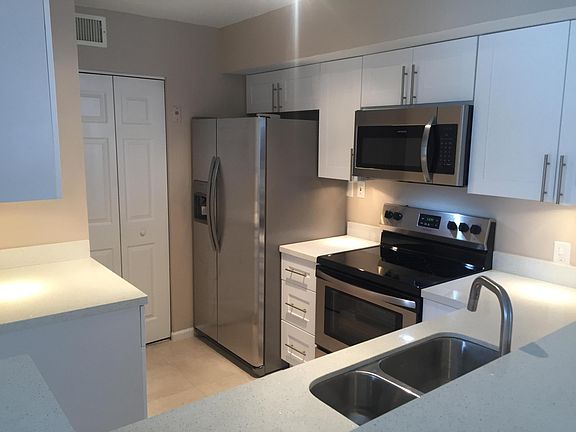 3rd image of 7832 Sonoma Springs Circle #202
