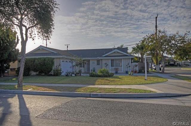 1st image of 12871 Sylvan St