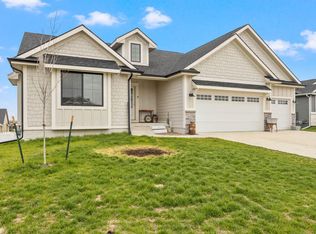528 Wicker Dr, Huxley, IA 50124