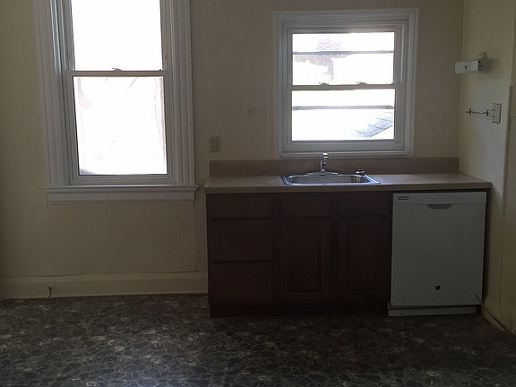 5th image of 348 Howell Ave #House