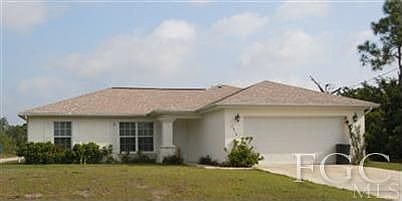 Home for Sale in Lehigh Acres, FL $69,900