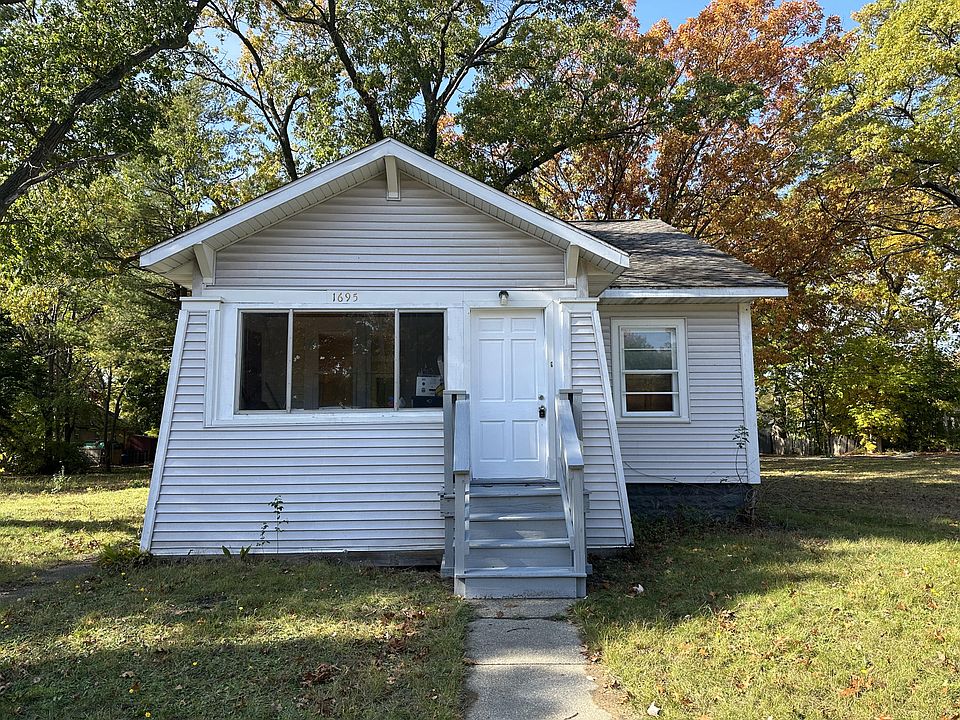 1st image of 1695 Elwood St