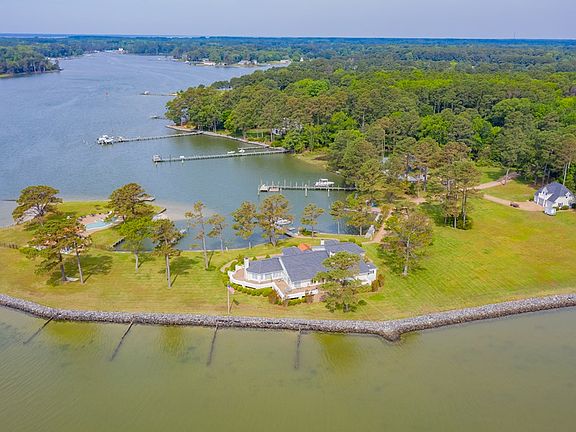 5th image of 1028 Clark Point Dr