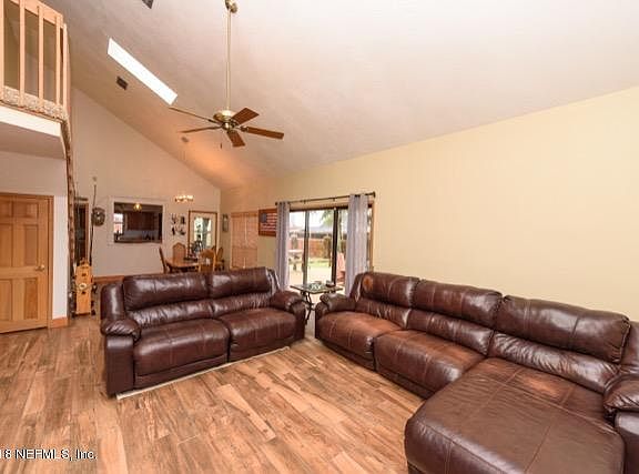 5th image of 4480 Bay Harbour Dr