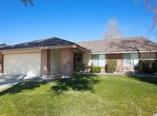 20605 Sue Dr, Santa Clarita, CA 91350