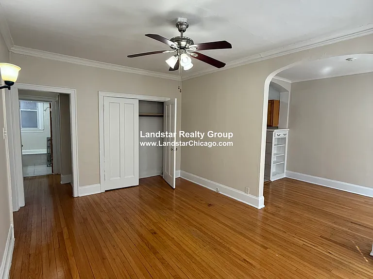 4937 N Whipple St #1E — Photo 10