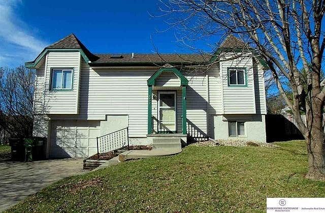 1st image of 8206 S 151st Ave