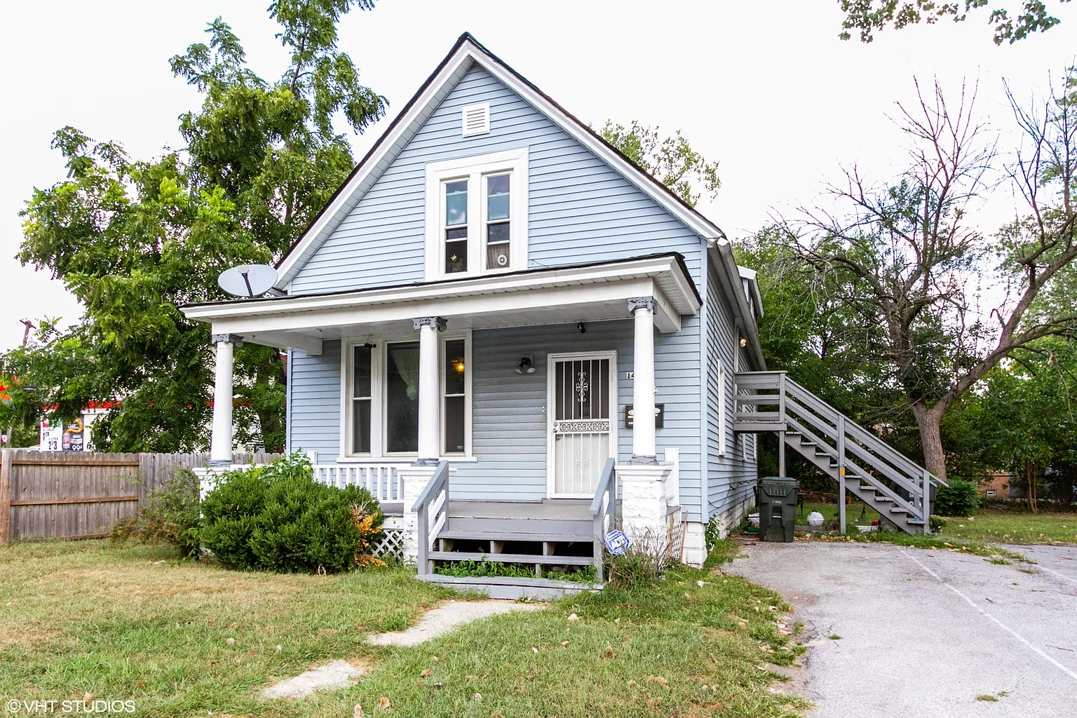 14217 Lincoln Ave photo 1