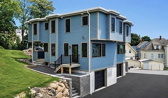 3rd image of 20 Bellair St