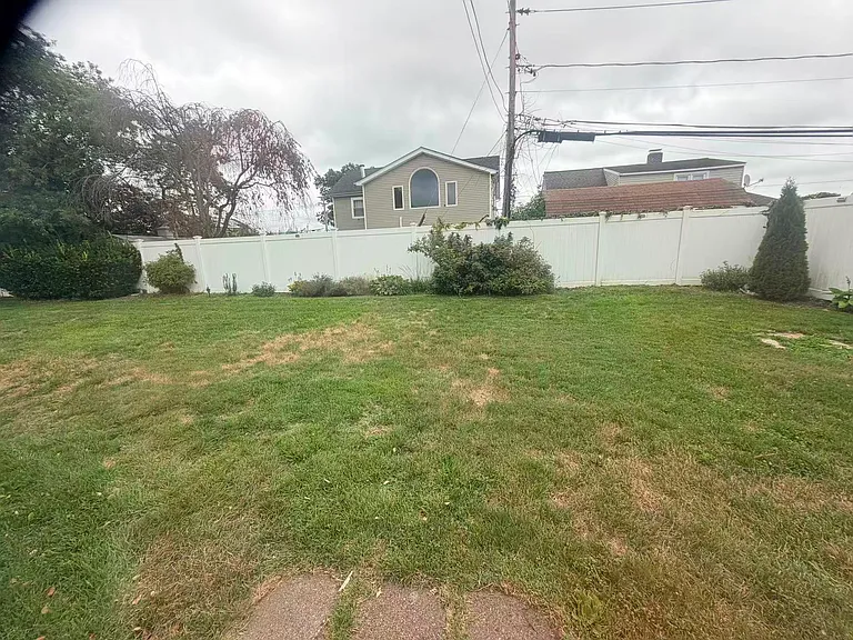 190 Meridian Rd — Photo 18