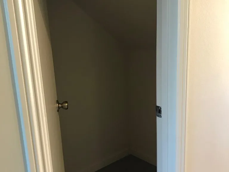 1826 — Photo 3