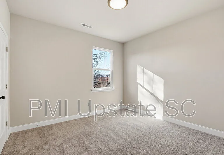109 Virginia Ave — Photo 15
