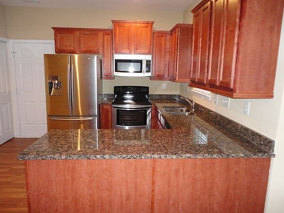 5th image of 14307 Waterlyn Dr