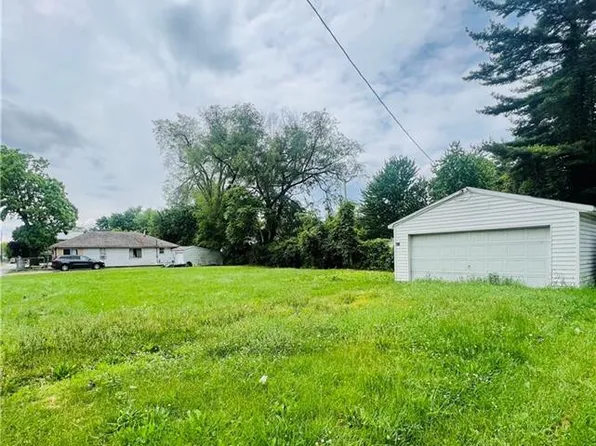 516 W Harbor View Dr, Harbor View, OH 43434