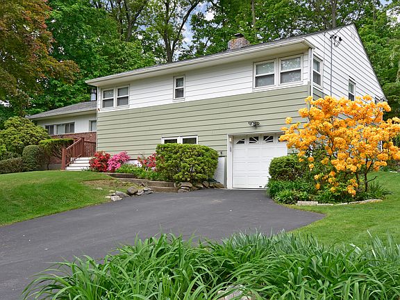 2nd image of 28 Abington Ave