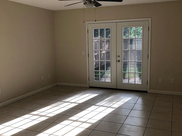 4 Jasmine Pl — Photo 8