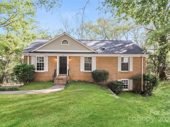 6001 Plaza Ln, Charlotte, NC 28215