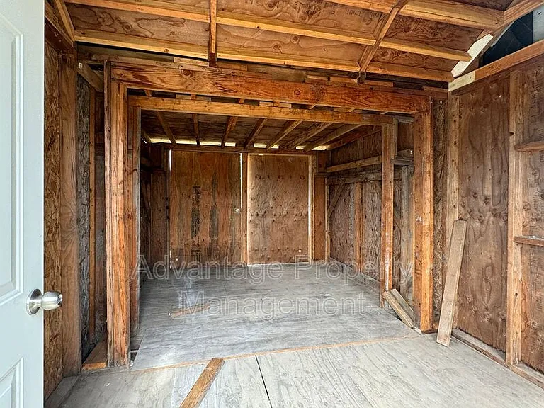 2889 NW Gibson Hill Rd — Photo 17