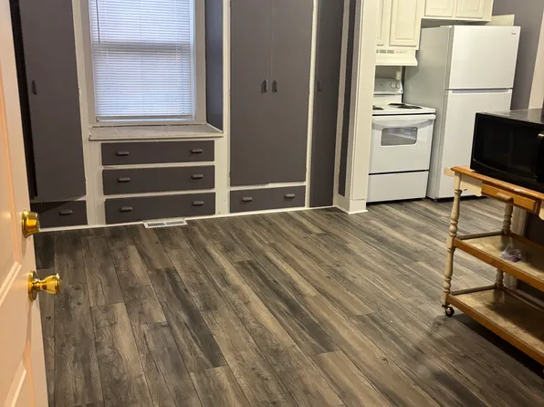 612 E Erie St APT 2, Albion, MI 49224