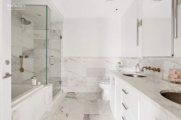 Sold by Sotheby's International Realty | media 9