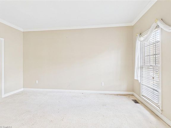 5th image of 6311 High View Rd
