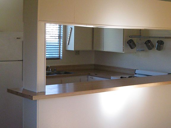 2nd image of 652 San Juan Ave #B