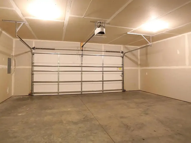 22258 Lilac Ct — Photo 11