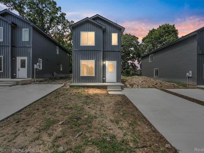 55 N Roselawn St, Pontiac, MI, 48342