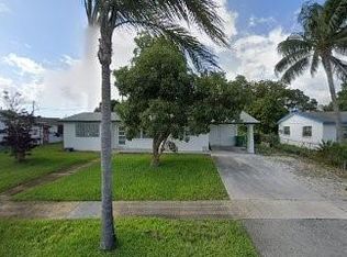 241 W 20th St, Riviera Beach, FL 33404