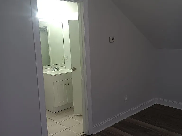 5024 Gorham Ave — Photo 12