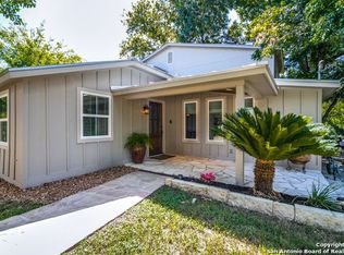417 W San Antonio Ave, Boerne, TX 78006