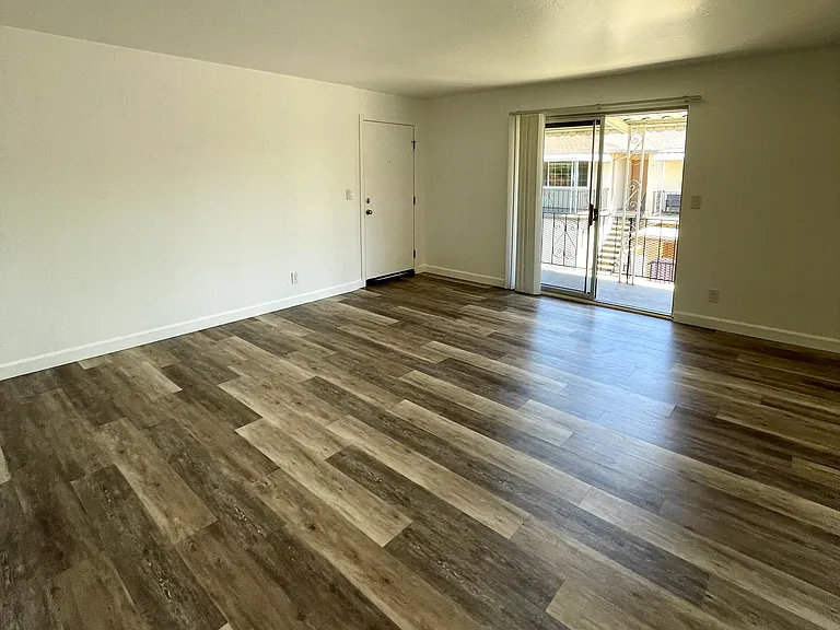 1305 W Campbell Ave #2 — Photo 2